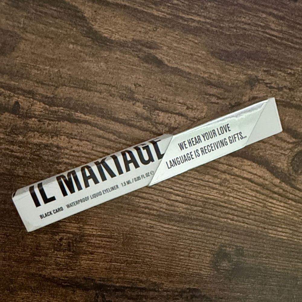 NEW IL MAKIAGE waterproof liquid eyeliner black new in box